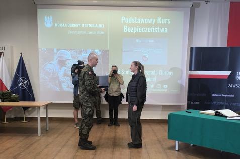 Wizyta Sekretarza Stanu w Ministerstwie Obrony Narodowej Pani Magdaleny Sobkowiak - Czarneckiej w 2. Regionalnej Bazie Logistycznej